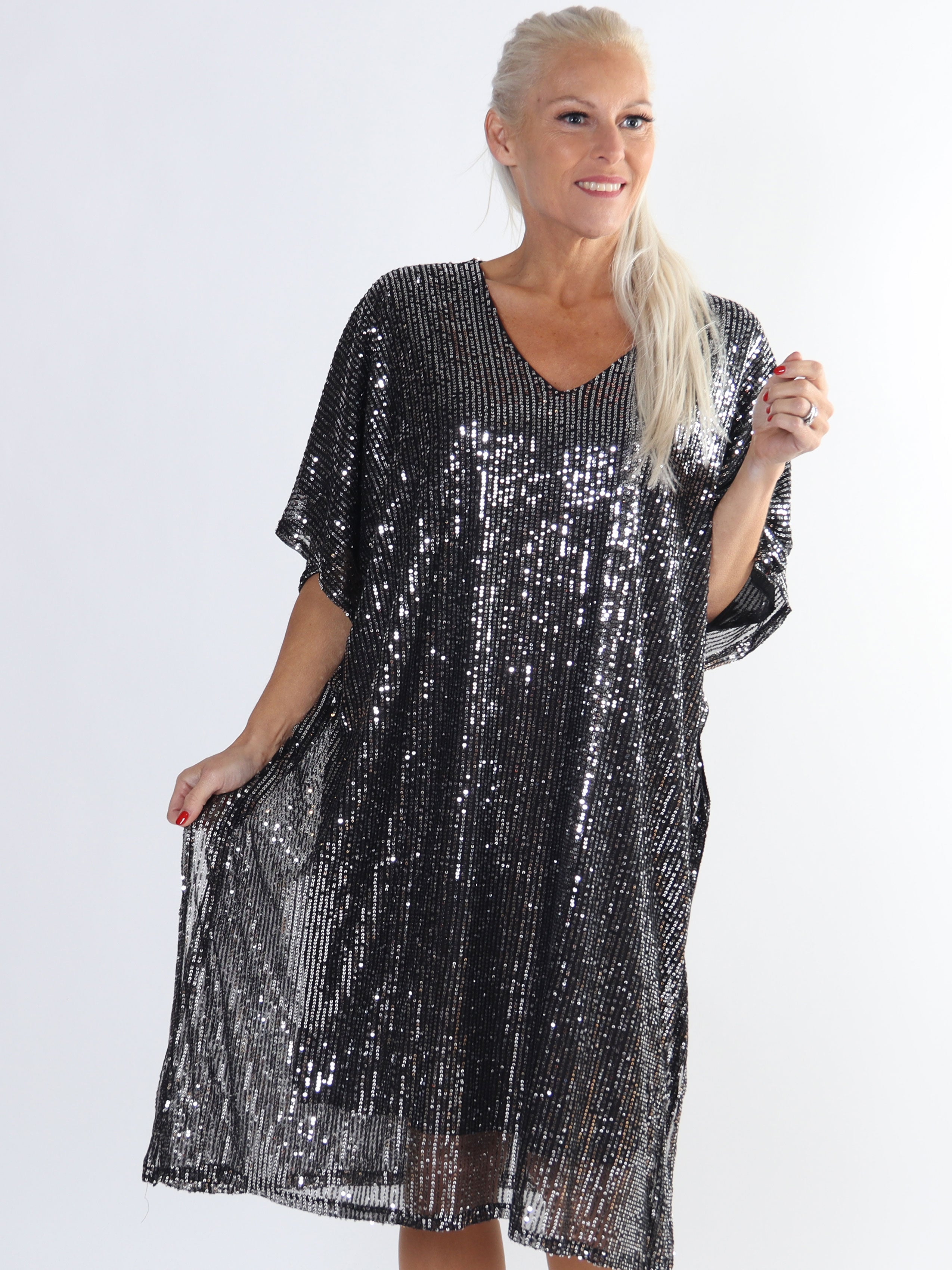 Azmina - Plus size tunikakjole i løs pasform med pailletter